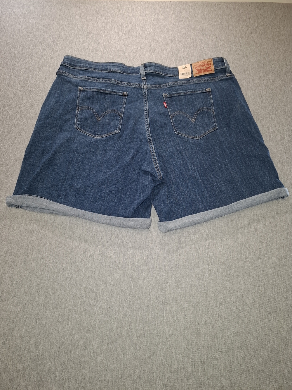 Levi's Mid Wash Rolled-Hem Denim Shorts Size 22w - Picture 6 of 11